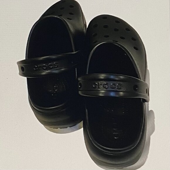 CROCS CLASSC BAE PLATFORM CLOG BLACK 8. NWOT - Picture 5 of 10